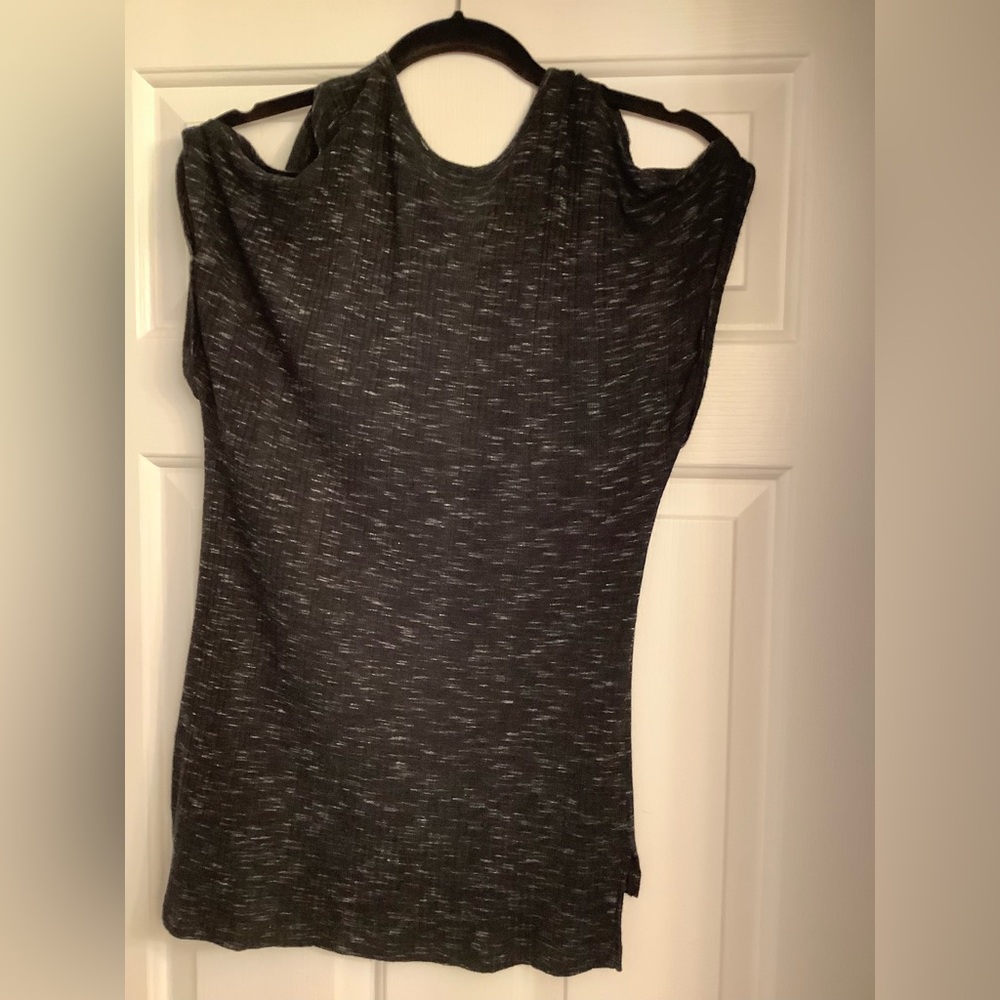 Kaileigh Charcoal Sleeveless Tank Top - Picture 2 of 3
